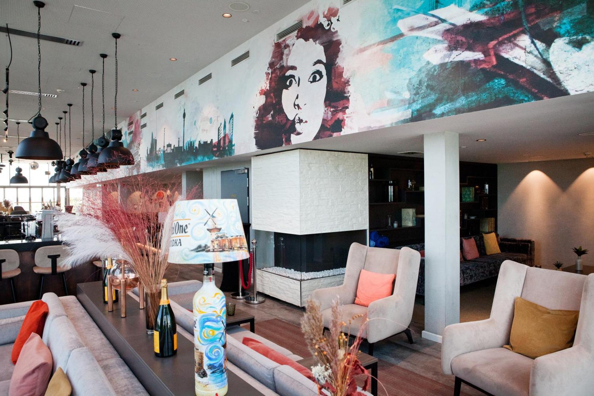 Hotel Indigo Berlin - East Side Gallery Εξωτερικό φωτογραφία